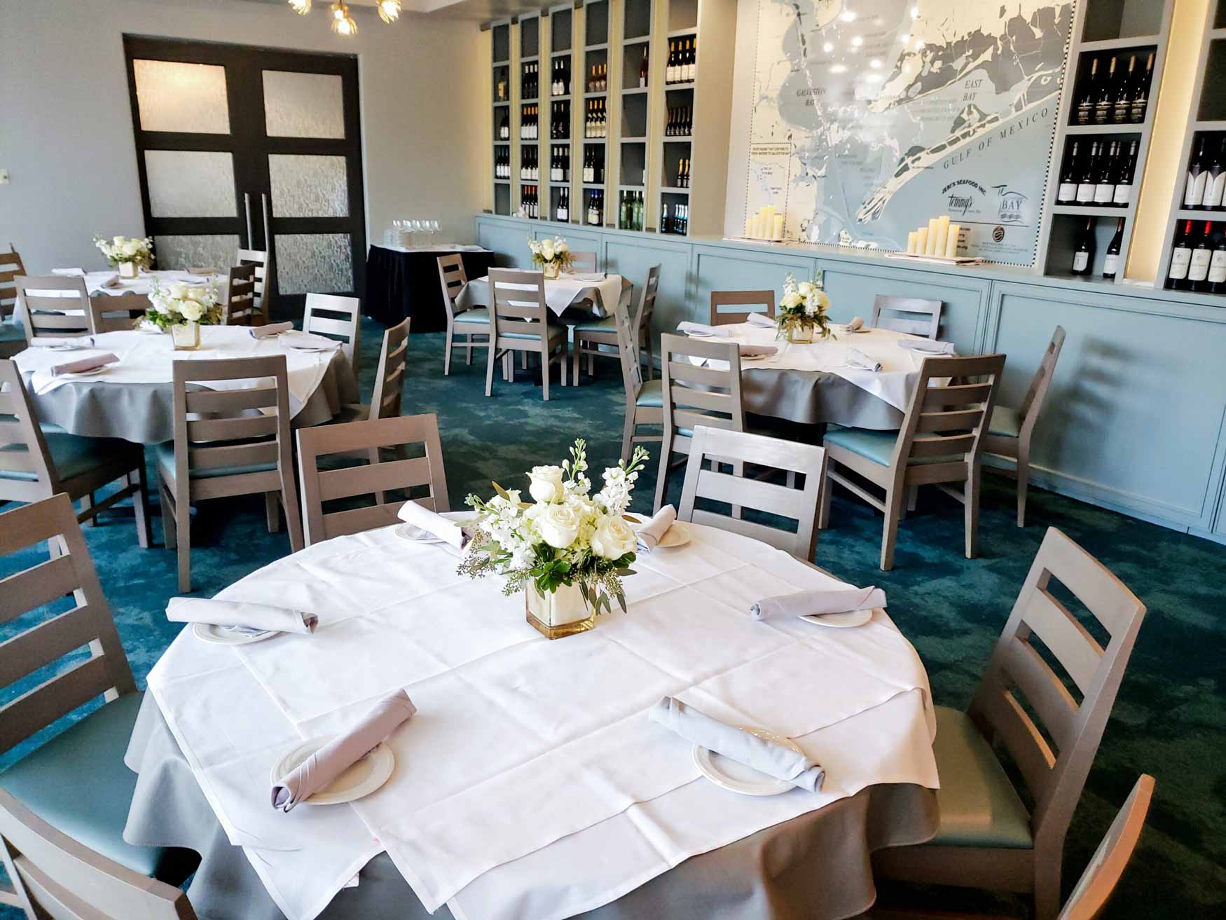 tommys restaurant oyster bar wine room